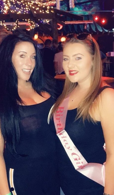 Kelly Louise Sheridan beautiful star galleries