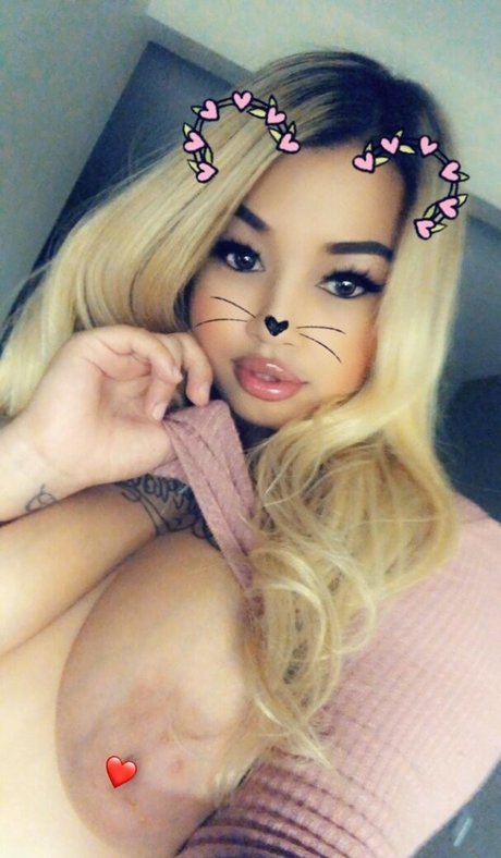 Desssyyy nude pornstar pictures