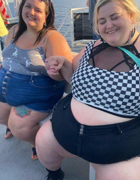 shemale cum in mouth onlyfans beautiful xxx pic