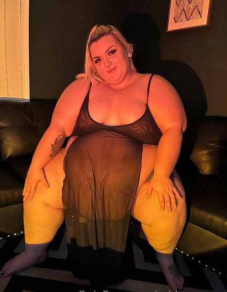 female influencer onlyfans sex photo