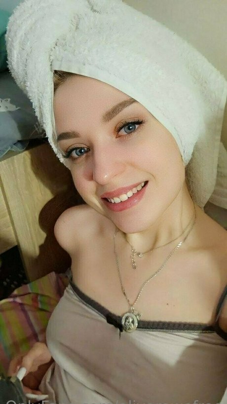 aliyarowefree porn actress img