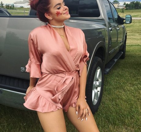 famous ladyboy onlyfans sexy pics