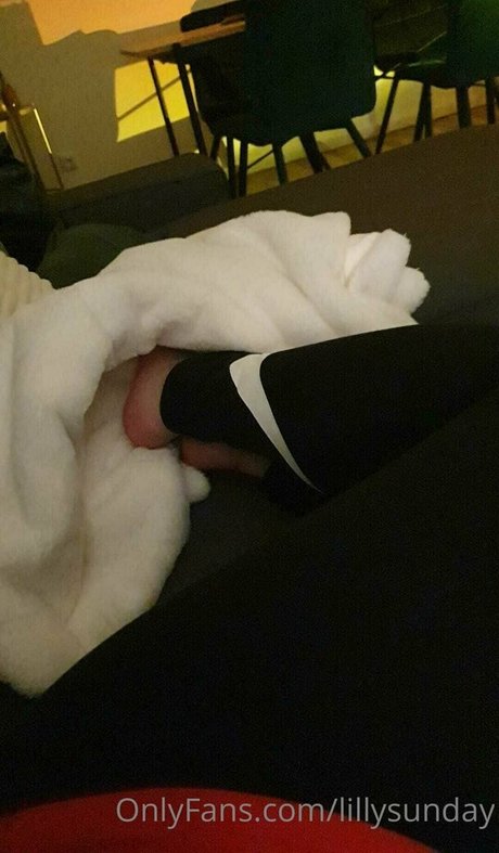 lillysunday model exclusive pics