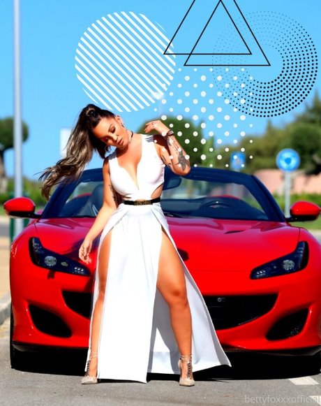 bettyfoxxxofficial model art galleries