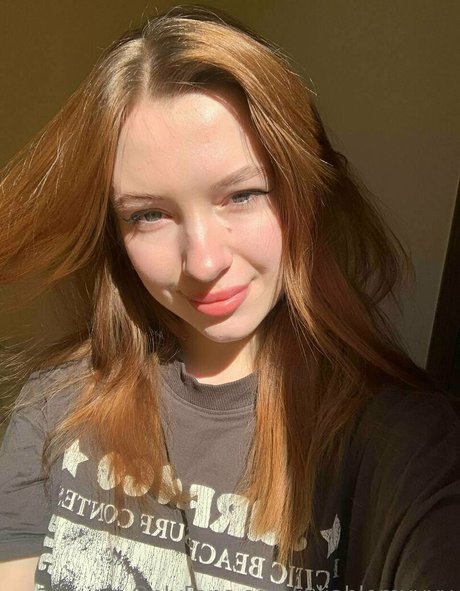 tiny asian onlyfans sexy nude image