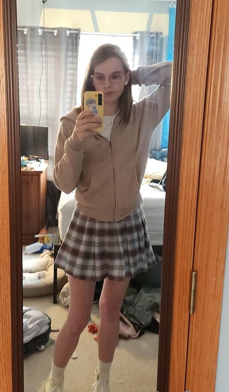 puppygirlanatomy erotic model pic