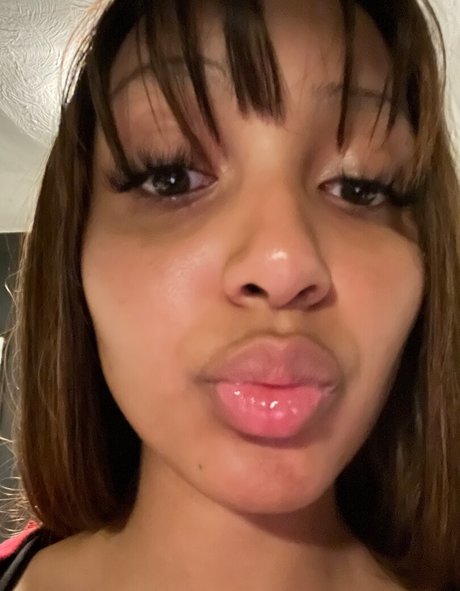 PinkPantheress hd star img