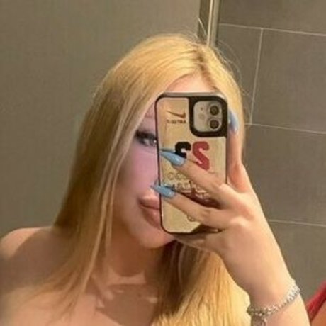 Ecesinn_ naked pornstar galleries