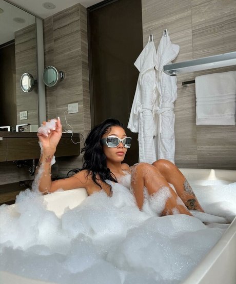 fart onlyfans hot picture