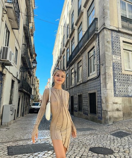 LilyMayMac high quality actress photos