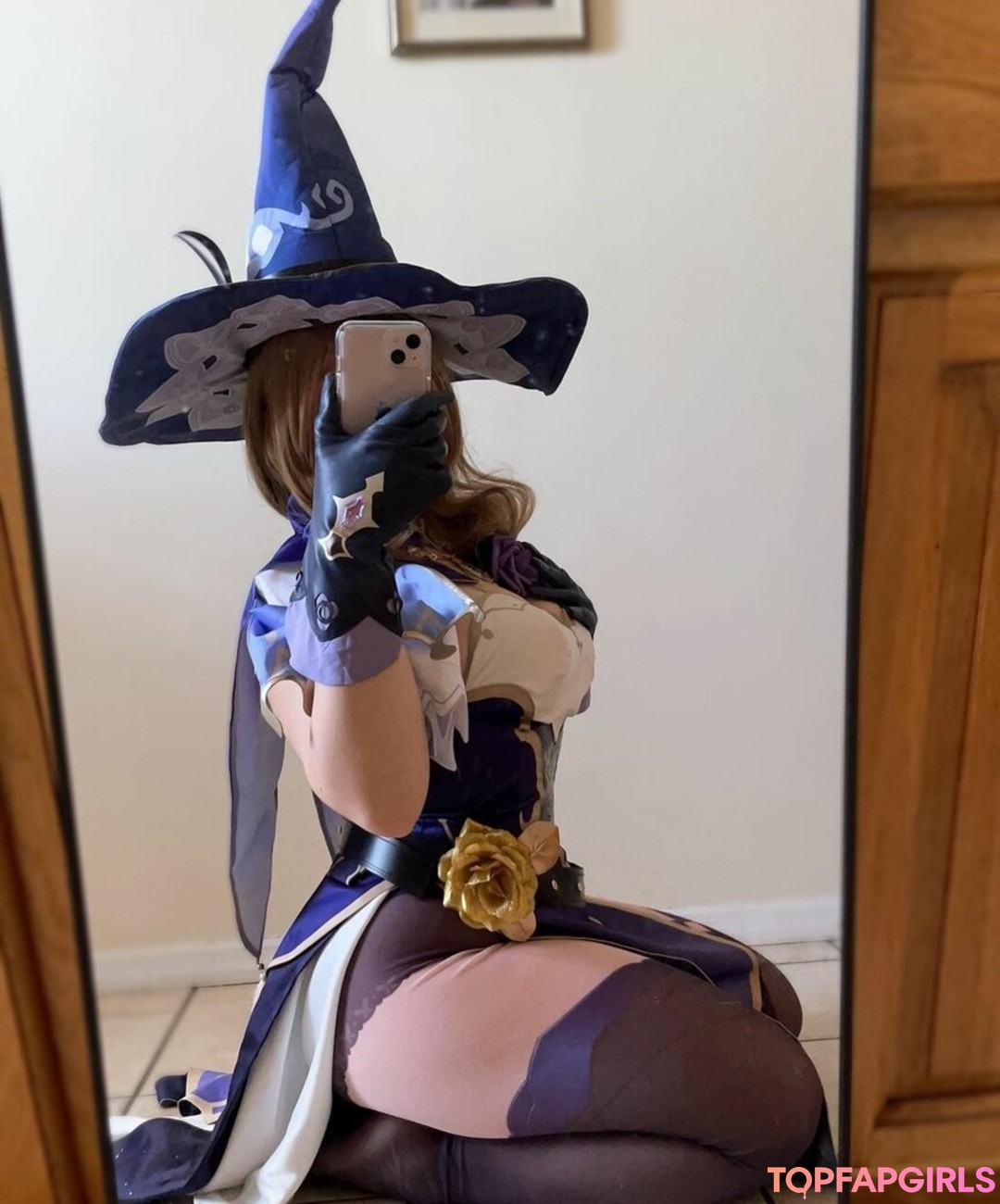 milf strip onlyfans porno pictures