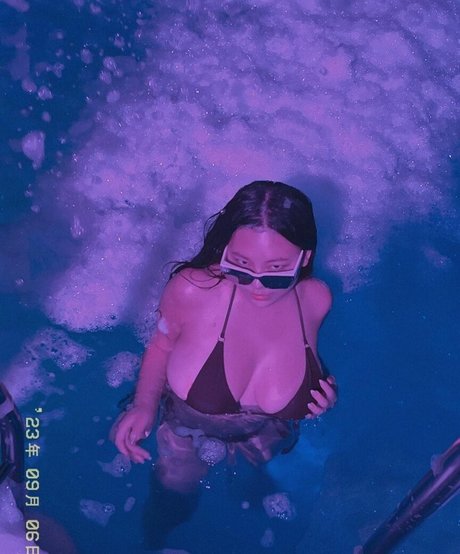 ssunskey nice pornstar image