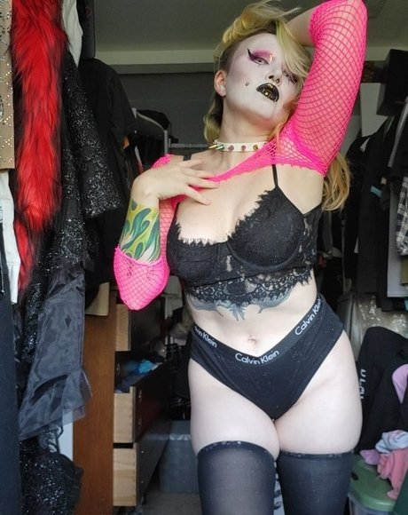 Abadon beautiful actress photo