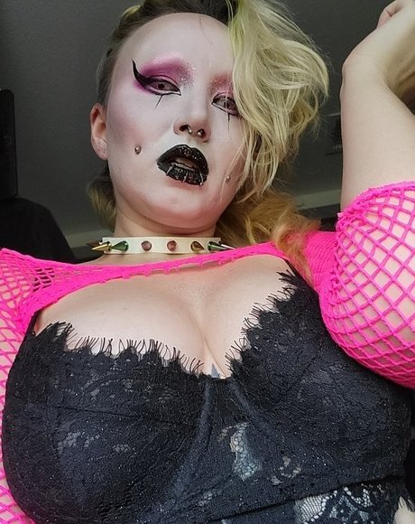 Abadon pretty pornstar pictures