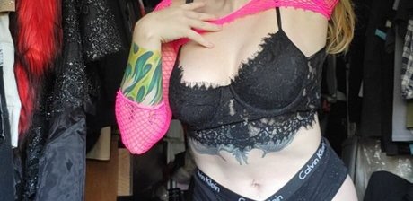 Abadon sex model images