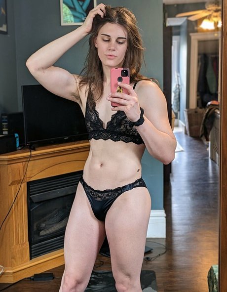 ayyy vuh erotic actress photo