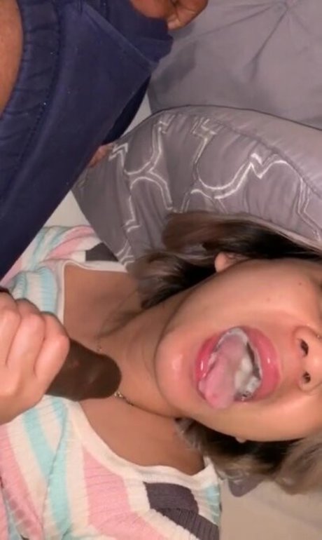 petite slut onlyfans top pics