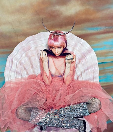 Grimes pornstar naked photos