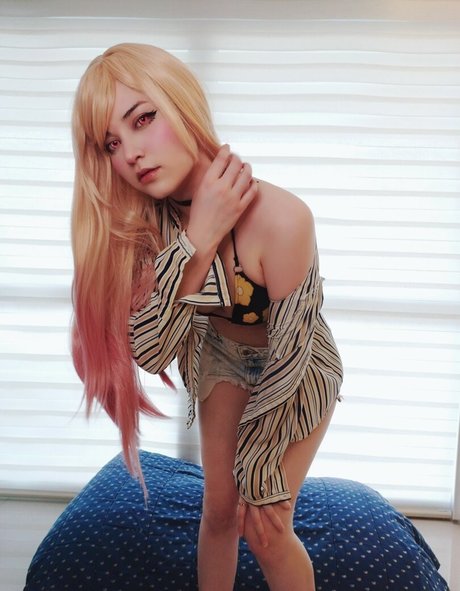 meru rumi hot model pics