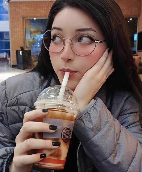 meru rumi exclusive actress pictures