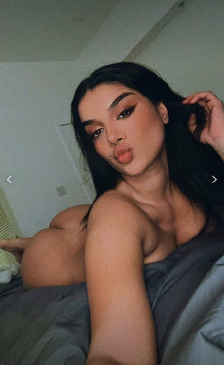 Alishba Sheikh model porn pictures