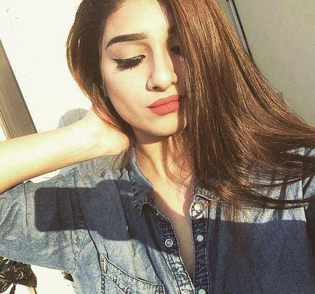 Alishba Sheikh pretty actress archive