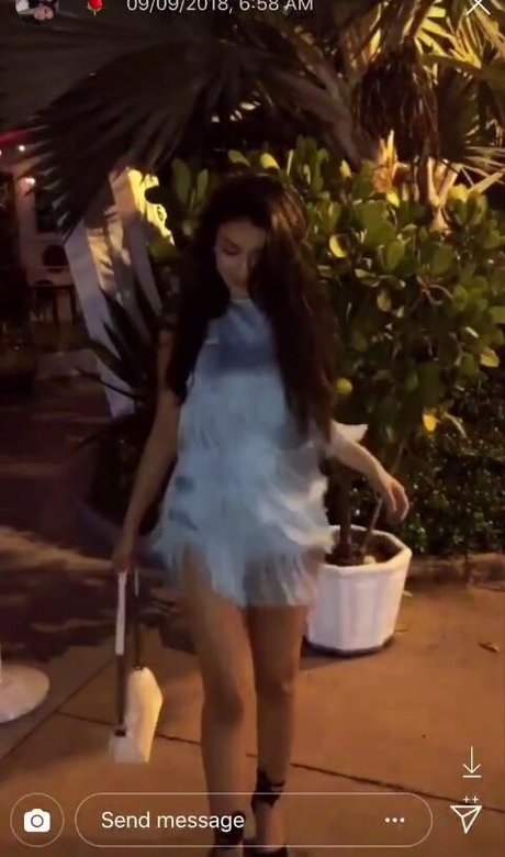 Alishba Sheikh model high quality image