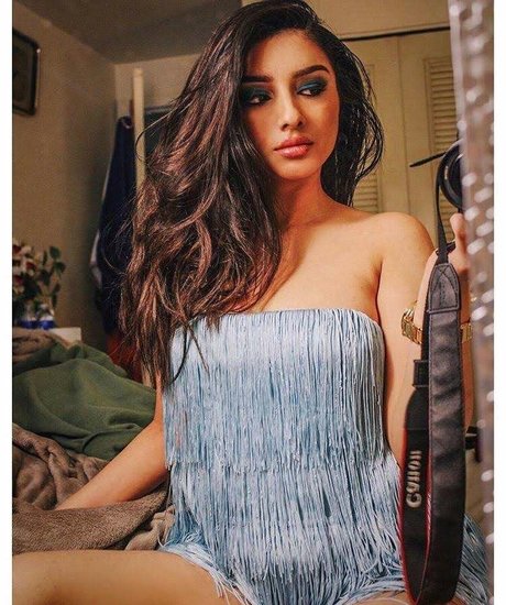 Alishba Sheikh star pornographic photo