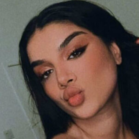 Alishba Sheikh model high quality picture