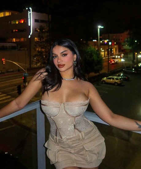 Alishba Sheikh top actress gallery