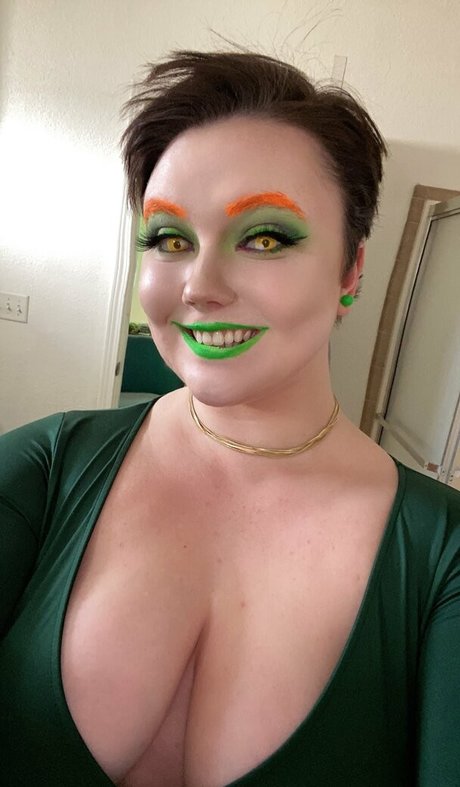 vixenshelbyfree sex star image