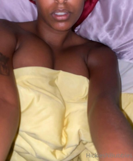 hickiesnbubbles star nude pics