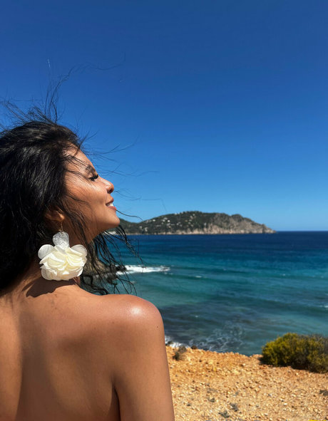 mirror onlyfans art nude img