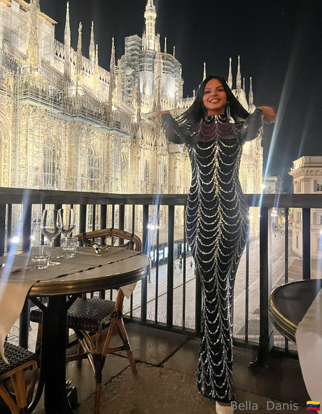 bellapussy25 pornstar pretty pics