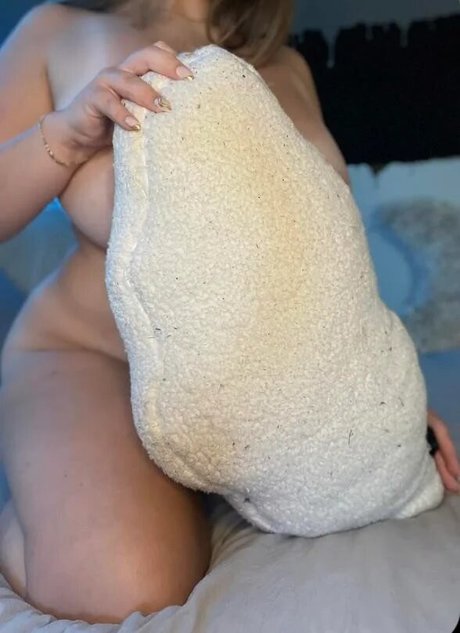 EmilyLittless hd star pic