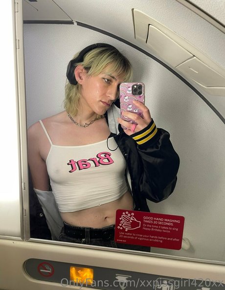 xxpissgirl420xx pornstar images