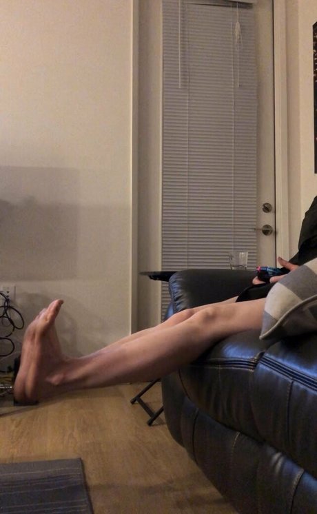 Wendy Lov high quality actress pics