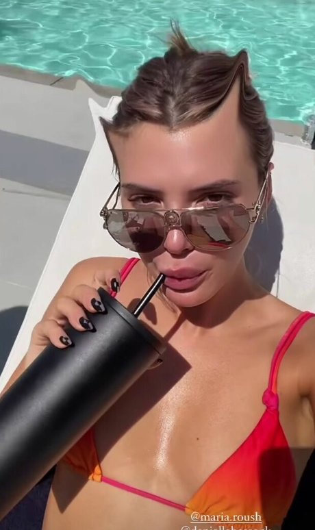 Alissa Violet nude model photo