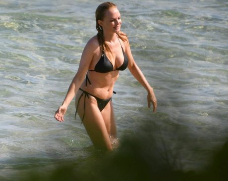 young onlyfans art xxx archive