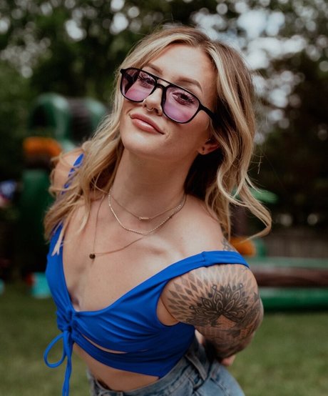 big dick shemale onlyfans pretty archive