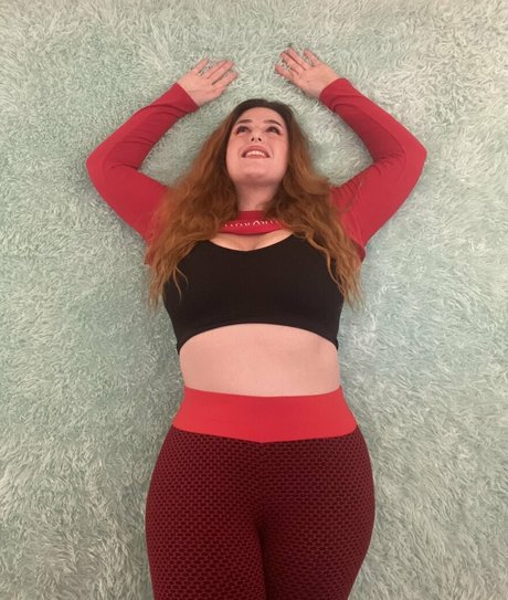 Moxy Mary pretty star pic