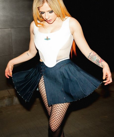 smile onlyfans free sexy image