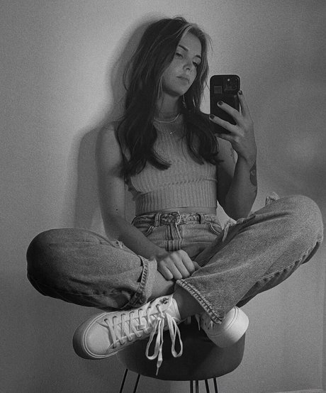 Samwitch nude model pictures