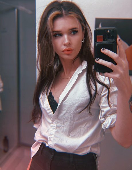 Samwitch pornstar nude pics