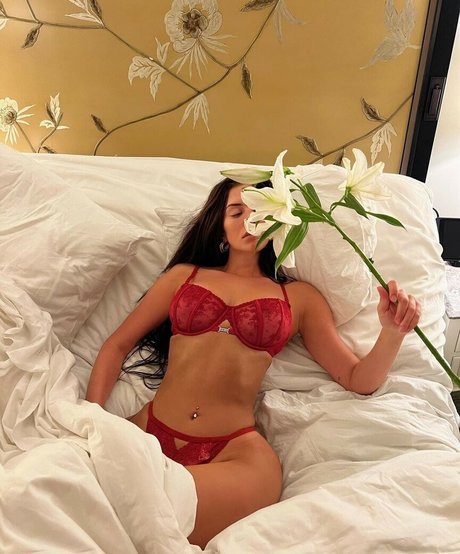 Anastasia Karanikolaou sexy model galleries