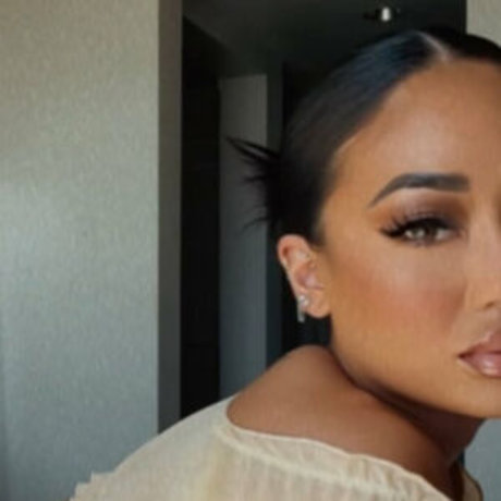 msangieang model exclusive image