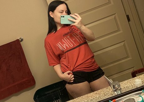 mirror onlyfans naked pics