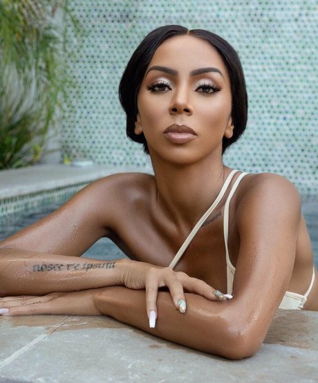 big ass lingerie onlyfans porno archive