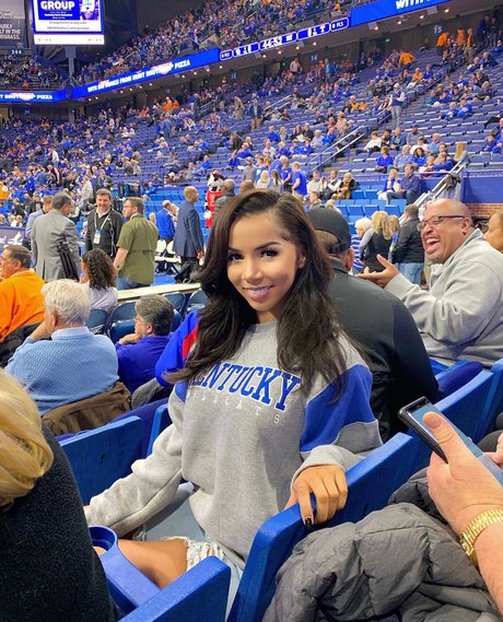 Brittany Renner hot model gallery