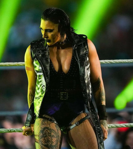 40 onlyfans beautiful picture